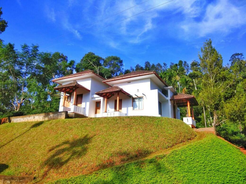 Pristine Hills Meppādi Exterior foto